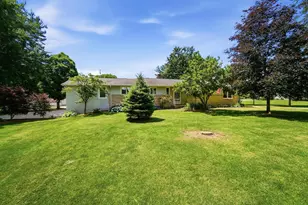 2262 Lewis Center Rd, Lewis Center, OH 43035 - Photo 3