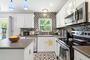 5751 Thorngate Dr, Galloway, OH 43119 - Photo 7