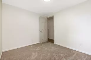 6909 Bartlett Rd, Reynoldsburg, OH 43068 - Photo 19