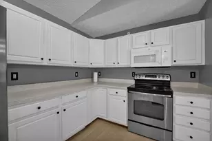 6200 Harbour Pointe, Columbus, OH 43231 - Photo 7