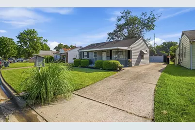 262 Saint Christopher Lane, Columbus, OH 43213 - Photo 3