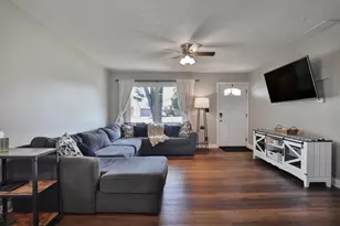 4800 Hillcrest St N, Hilliard, OH 43026 - Photo 5