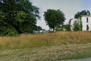 120 N E St, New Holland, OH 43145 - Photo 1