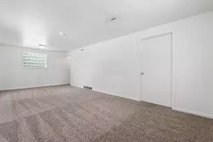 4838 Refugee Rd, Columbus, OH 43232 - Photo 13