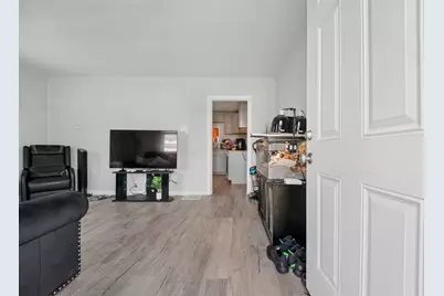 2229 Hamilton Avenue, Columbus, OH 43211 - Photo 5
