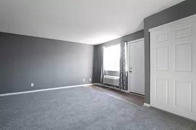28 S Williams Street, Newark, OH 43055 - Photo 5