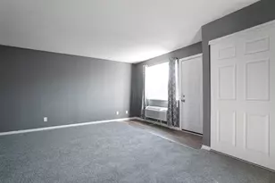 28 S Williams St, Newark, OH 43055 - Photo 5