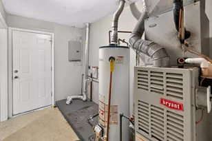 2945 Azelda St, Columbus, OH 43224 - Photo 29