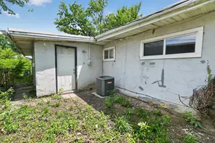 1823 E Blake Ave, Columbus, OH 43219 - Photo 17