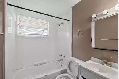 1823 E Blake Avenue, Columbus, OH 43219 - Photo 7