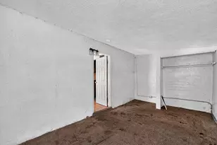 1823 E Blake Ave, Columbus, OH 43219 - Photo 15
