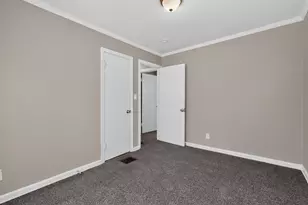 636 S Ashburton Rd, Columbus, OH 43213 - Photo 17