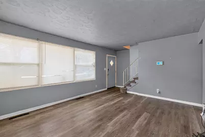 2418 Century Drive, Columbus, OH 43211 - Photo 5