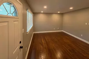 3137 Hillgate Rd, Columbus, OH 43207 - Photo 5