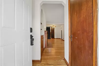 233 S Sylvan Avenue, Columbus, OH 43204 - Photo 5