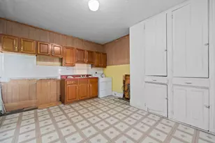 807 1st St NE, Massillon, OH 44646 - Photo 7