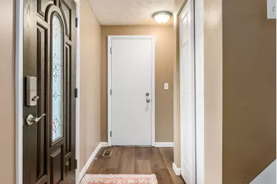 8138 Maugham Drive, Reynoldsburg, OH 43068 - Photo 5