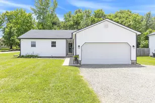5259 1st St NE, Thornville, OH 43076 - Photo 1