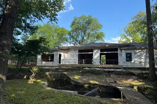 2300 Hoxton Ct, Columbus, OH 43220 - Photo 11