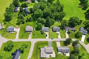 2520 Douglas Dr, Zanesville, OH 43701 - Photo 53