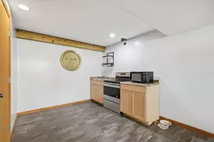 2520 Douglas Dr, Zanesville, OH 43701 - Photo 33