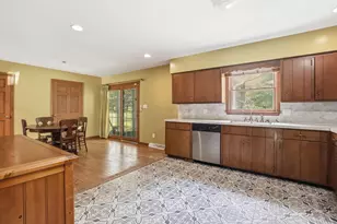 2520 Douglas Dr, Zanesville, OH 43701 - Photo 11