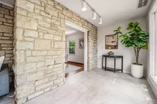 870 Euclaire Ave, Columbus, OH 43209 - Photo 23