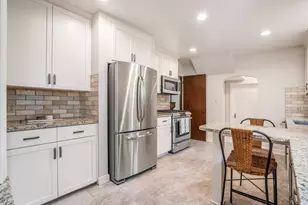870 Euclaire Ave, Columbus, OH 43209 - Photo 13