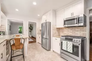 870 Euclaire Ave, Columbus, OH 43209 - Photo 11