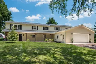 4045 Edward Dr, Zanesville, OH 43701 - Photo 1