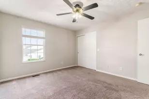 4726 Parrau Dr, Columbus, OH 43228 - Photo 31