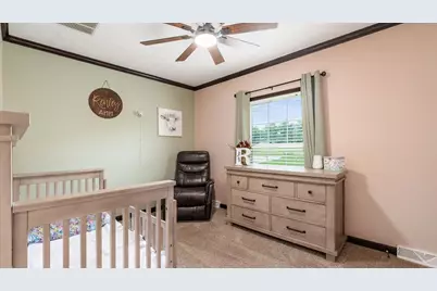 70 Liberty Avenue SE, Jacksontown, OH 43030 - Photo 17