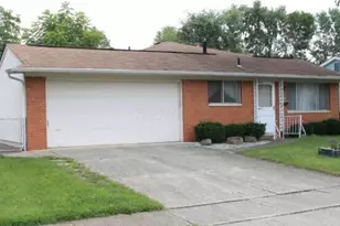 5230 Hacket Dr, Columbus, OH 43232 - Photo 1