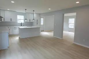 512 N Warren Ave, Columbus, OH 43204 - Photo 5