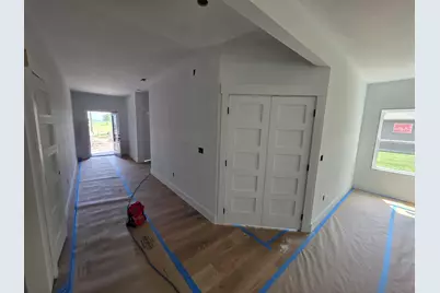 630 W Lake Avenue, Lakeview, OH 43331 - Photo 5
