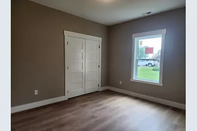 630 W Lake Avenue, Lakeview, OH 43331 - Photo 17