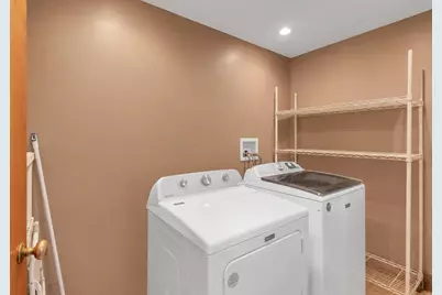 521 E Johnstown Road, Columbus, OH 43230 - Photo 19