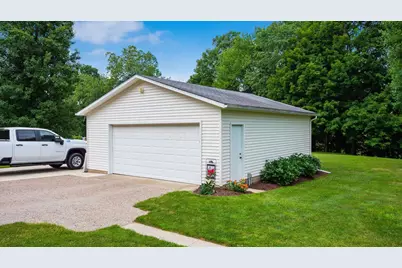 6651 Purity Road NE, Saint Louisville, OH 43071 - Photo 25