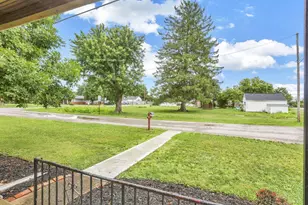 2015 Highland Rd, Zanesville, OH 43701 - Photo 5