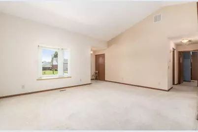 1146 Old Farm Lane, Springfield, OH 45503 - Photo 9