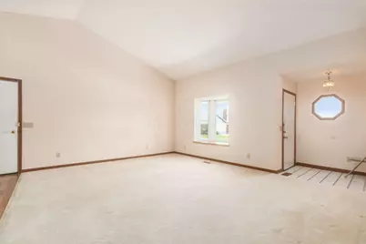 1146 Old Farm Lane, Springfield, OH 45503 - Photo 7