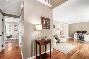 499 Delaneys Cir, Powell, OH 43065 - Photo 5