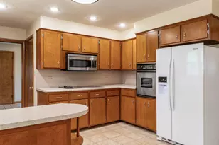 36 W 9th St, Dresden, OH 43821 - Photo 9