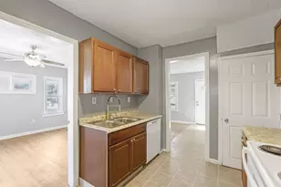 913 Chittenden Ave, Columbus, OH 43211 - Photo 17