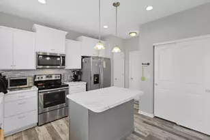 230 Salinger Dr, Lithopolis, OH 43136 - Photo 5