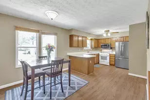 493 Meadows Blvd, Pickerington, OH 43147 - Photo 5