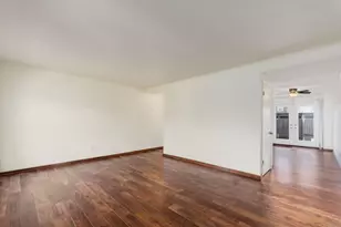 619 Dlyn St, Columbus, OH 43228 - Photo 3