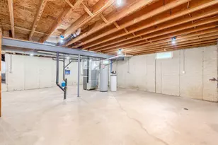 4690 Helmsbridge Ct, Grove City, OH 43123 - Photo 45