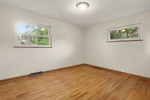 3824 Shamrock Dr, Columbus, OH 43227 - Photo 17