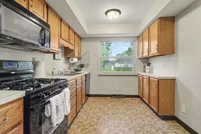 3824 Shamrock Drive, Columbus, OH 43227 - Photo 11